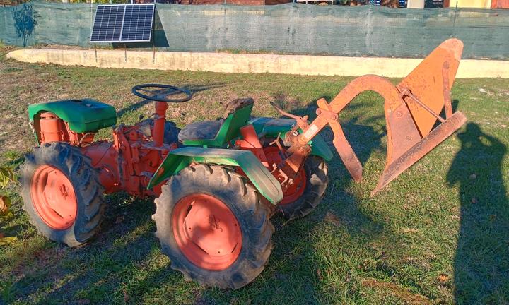 Trattore trattorino pasquali