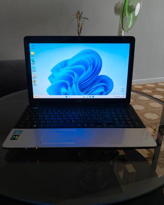 notebook Acer Core I3 con SSD e Windows 11 