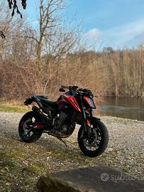 Ktm duke 790L
