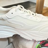 Scarpe sneakers nuove