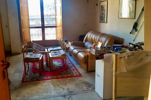 Appartamento parzialmente ristrutturato