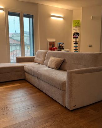 Divano estraibile con penisola - Divani&Divani