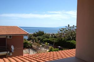 V/1144 Comoda villa con accesso al mare privato