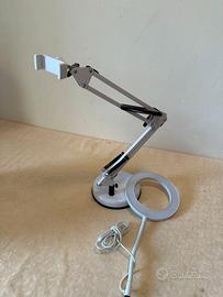 Supporto per telefono con ring light regolabile