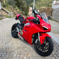 Ducati Panigale v4 2018