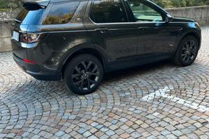 Land Rover Discovery sport van