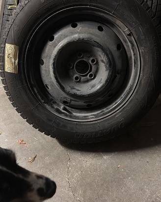 ruote complete invernali 215/60 R16