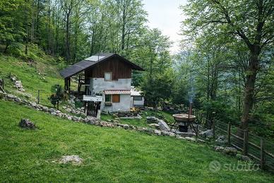 Baita in montagna con dependance per ospiti