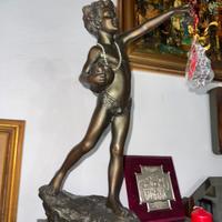 scultura in bronzo