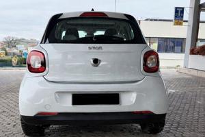 Smart Forfour 1.0 benzina - Neopatentati