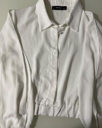 Camicia bianca , modello Crop. Con maniche lunghe