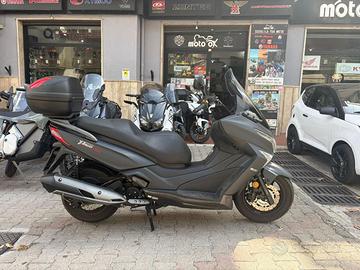 KYMCO X-Town 300i ABS .