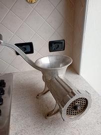 trita carne manuale 