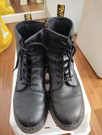 Dr Martens 38