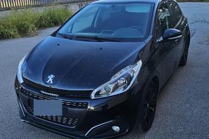 Peugeot 208 1.6 Bluehdi - Black Line edition 2018