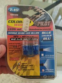 Lampadine led di colore blu