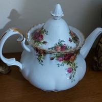 Teiera grande Royal Albert