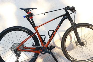 Giant XTC Advanced 2 (2022) – Carbonio – Ottime co