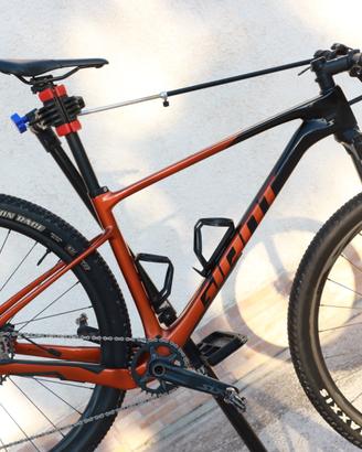 Giant XTC Advanced 2 (2022) – Carbonio – Ottime co