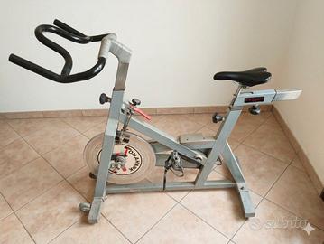 Spin Bike Professionale TOMAHAWK Cytech - Robusta