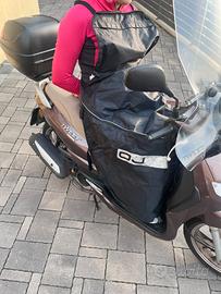 Coprigambe paravento per scooter