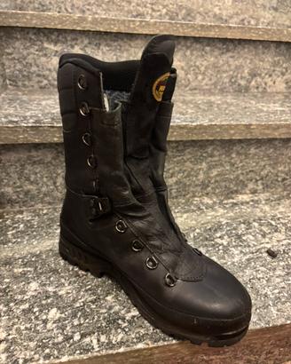 Scarponi in pelle Meindl