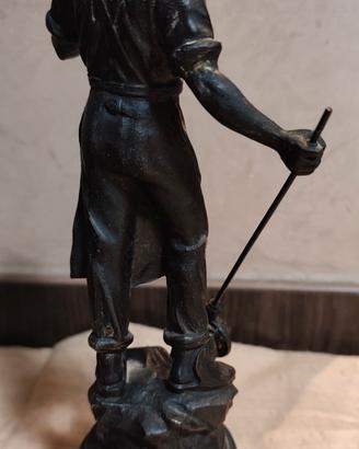 scultura in bronzo 