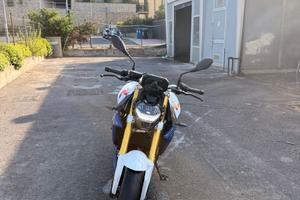 BMW F 900 R