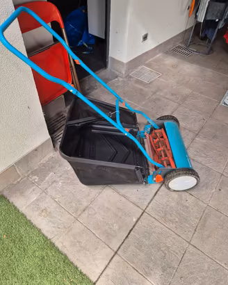 Tagliaerba manuale