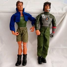 2 personaggi Action Man + Action Max Steel