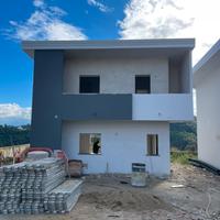 Villa indipendente con giardino