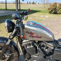 Moto harley davidson 883