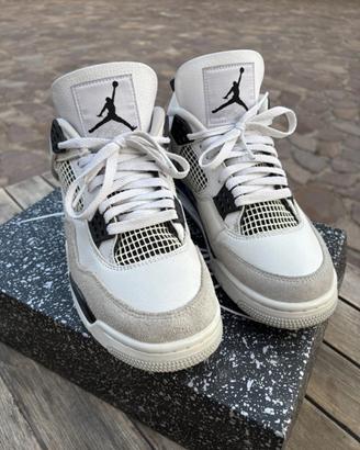 Jordan 4