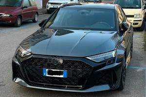 Audi RS3 grigio Daytona perla