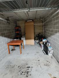 Tavolo con  due sedie