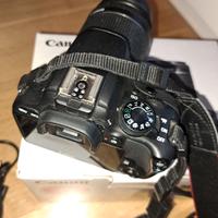 Canon EOS 100d con obiettivo, filtri e accessori