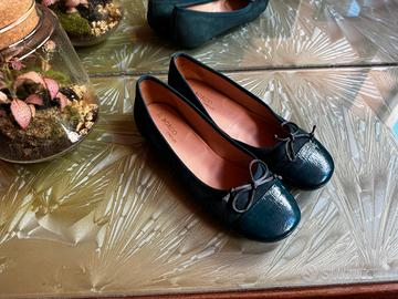 Ballerina verde in pelle e camiscio