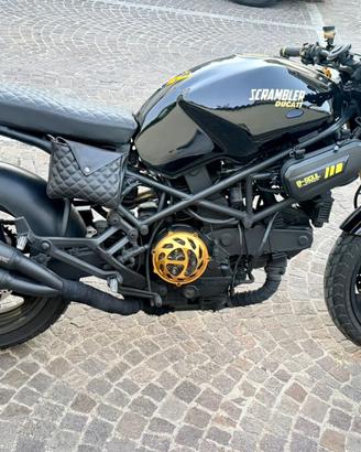 Ducati monster 900