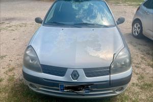 Renault clio anno 2003