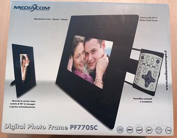 Digital photo frame