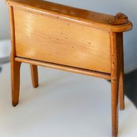 Sgabello lustrascarpe in legno Fraber