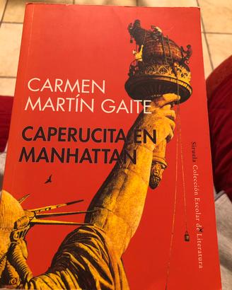 Caperucita en Manhattan  Carmen Martin Gaite