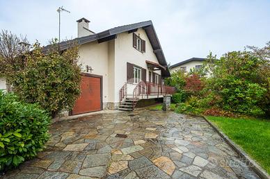 VILLA SINGOLA A SAN MAURIZIO CANAVESE