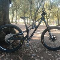 COMMENCAL CLASH JR V2 GLITTERY BLACK  26'