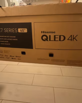 Smart TV hisense  e7 series 65” qled 4k