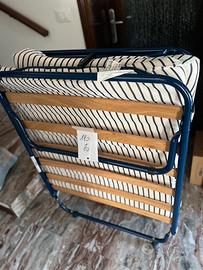 Letto richiudibile con ruote