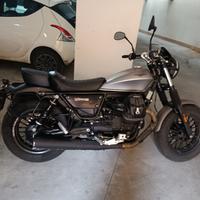 moto Guzzi V9 Bobber