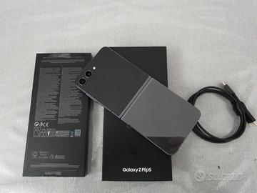 Samsung Galaxy Z Flip 5 Graphite 256 perfetto 5G