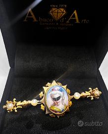 Spilla in oro 18kt porcellana smaltata e perle