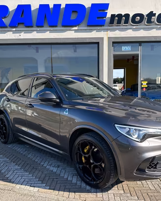 Alfa Romeo Stelvio 2.9 Bi-Turbo V6 510 CV AT8 QUAD